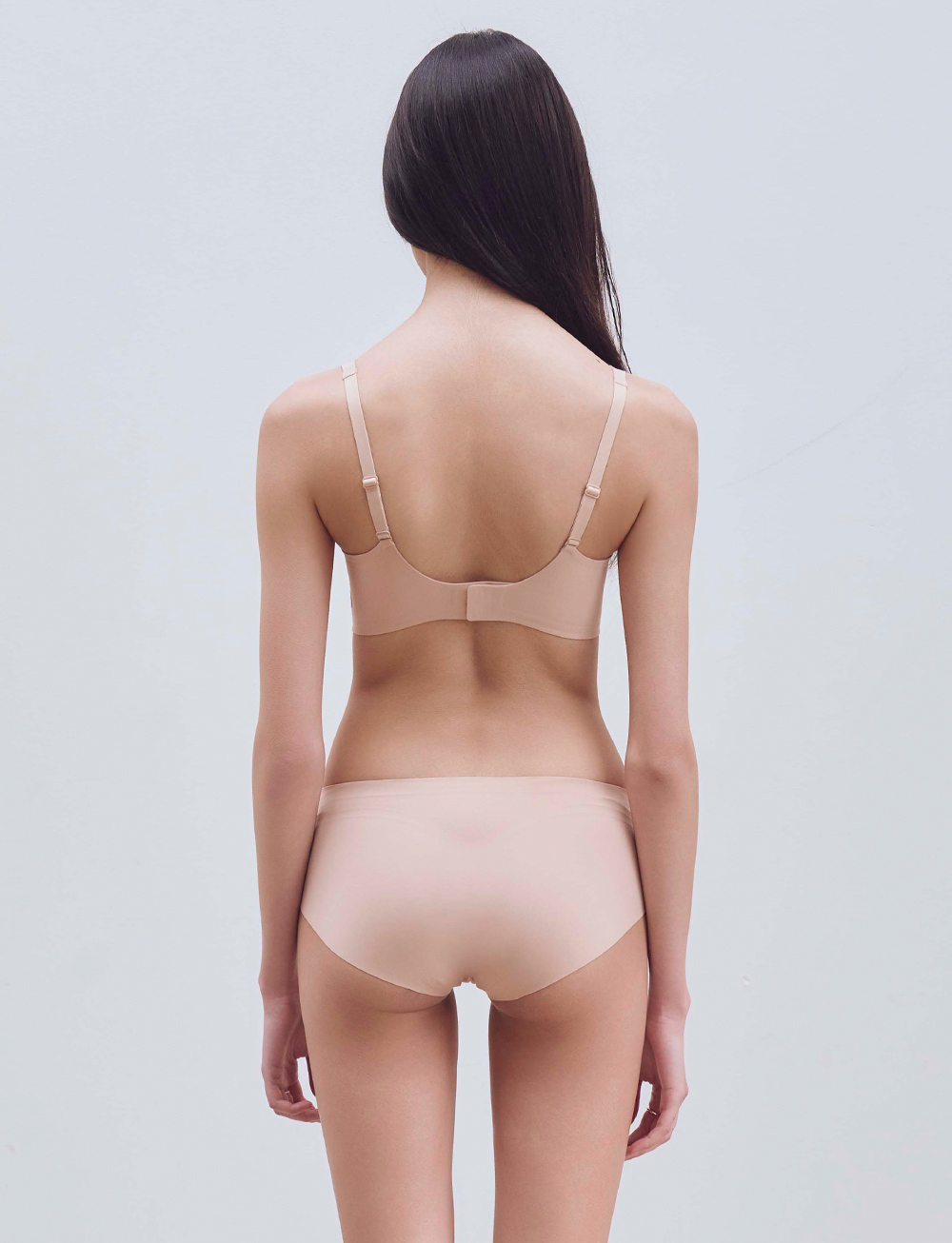 a_16210845.jpg